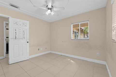 Villa ou maison à vendre à Homestead, Floride: 3 chambres, 141.12 m2 № 2400629 - photo 23
