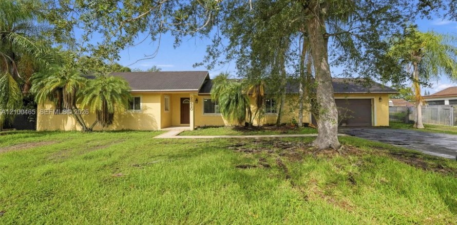 Villa ou maison à Homestead, Floride 3 chambres, 141.12 m2 № 2400629