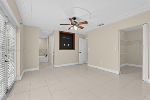 Villa ou maison à vendre à Homestead, Floride: 3 chambres, 141.12 m2 № 2400629 - photo 7