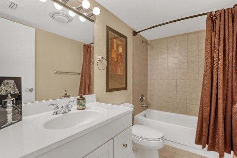 Copropriété à vendre à Riviera Beach, Floride: 2 chambres, 96.8 m2 № 2412337 - photo 12