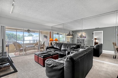 Copropriété à vendre à Riviera Beach, Floride: 2 chambres, 96.8 m2 № 2412337 - photo 3
