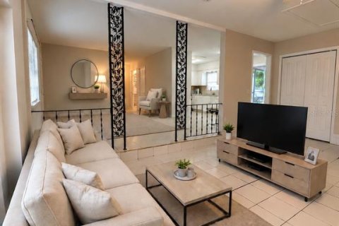 Casa en venta en Orlando, Florida, 3 dormitorios, 125.42 m2 № 2350132 - foto 3