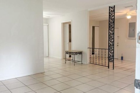 Casa en venta en Orlando, Florida, 3 dormitorios, 125.42 m2 № 2350132 - foto 5