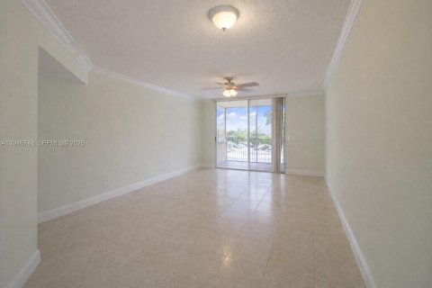 Condominio en venta en Doral, Florida, 1 dormitorio, 75.25 m2 № 2002919 - foto 2