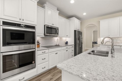 House in Winter Garden, Florida 5 bedrooms, 363.25 sq.m. № 1908616 - photo 15