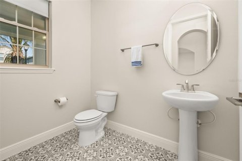 House in Winter Garden, Florida 5 bedrooms, 363.25 sq.m. № 1908616 - photo 7