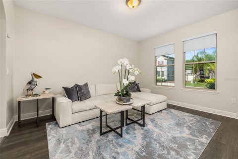 House in Winter Garden, Florida 5 bedrooms, 363.25 sq.m. № 1908616 - photo 6