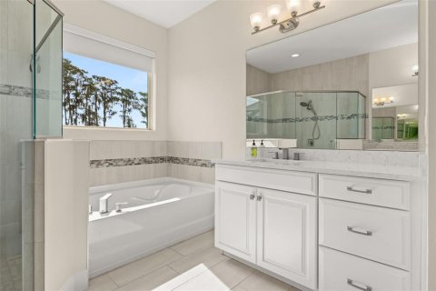 House in Winter Garden, Florida 5 bedrooms, 363.25 sq.m. № 1908616 - photo 27