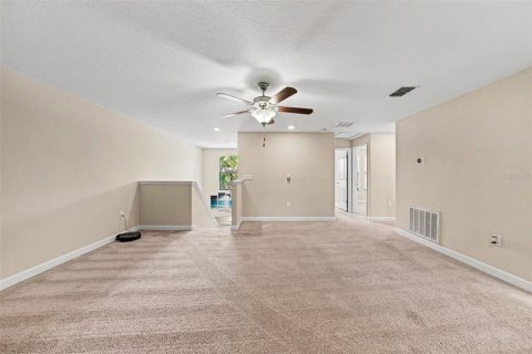 Adosado en venta en Wesley Chapel, Florida, 4 dormitorios, 209.12 m2 № 2105280 - foto 13