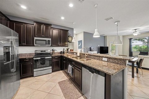 Adosado en venta en Wesley Chapel, Florida, 4 dormitorios, 209.12 m2 № 2105280 - foto 10