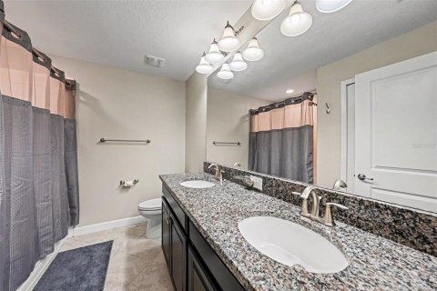 Adosado en venta en Wesley Chapel, Florida, 4 dormitorios, 209.12 m2 № 2105280 - foto 19