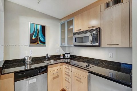 Купить кондоминиум в Форт-Лодердейл, Флорида 1 спальня, 50.91м2, № 1957867 - фото 12