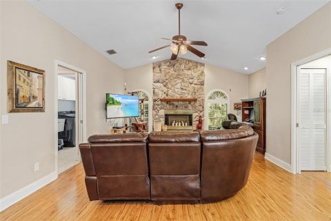 House in Fort Myers, Florida 3 bedrooms, 237.83 sq.m. № 966804 - photo 23