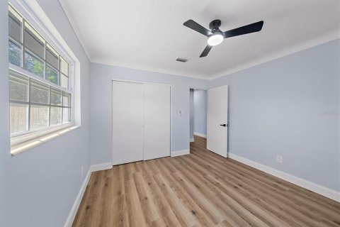 House in Sarasota, Florida 4 bedrooms, 173.63 sq.m. № 2416578 - photo 28