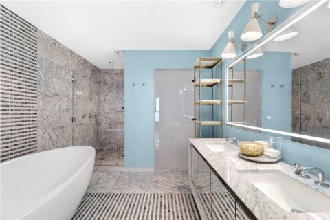 Купить кондоминиум в Майами, Флорида 4 спальни, 308.99м2, № 1928727 - фото 18