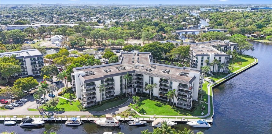 Condo in Fort Lauderdale, Florida, 2 bedrooms № 1987632