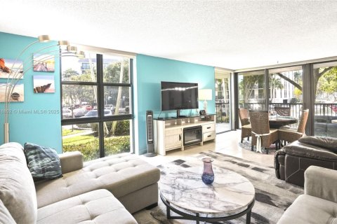 Condo in Fort Lauderdale, Florida, 2 bedrooms № 1987632 - photo 24