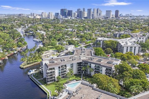 Condo in Fort Lauderdale, Florida, 2 bedrooms № 1987632 - photo 11