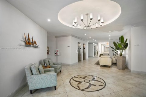 Condo in Fort Lauderdale, Florida, 2 bedrooms № 1987632 - photo 28