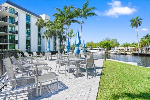 Condo in Fort Lauderdale, Florida, 2 bedrooms № 1987632 - photo 5