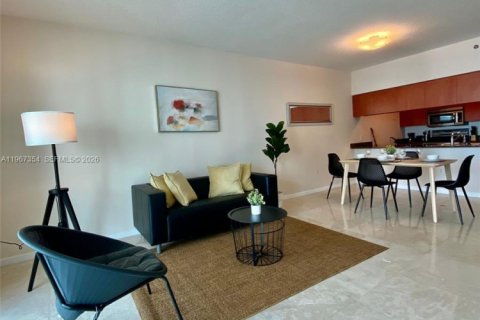 Condo in Miami, Florida, 1 bedroom № 2029672 - photo 6