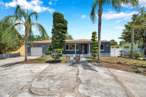 Casa en venta en Saint Petersburg, Florida, 3 dormitorios, 178.47 m2 № 1656906 - foto 5