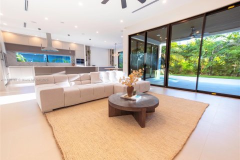 House in Fort Lauderdale, Florida 4 bedrooms № 1890059 - photo 16