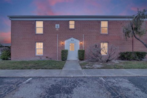 Copropriété à vendre à Saint Petersburg, Floride: 1 chambre, 63.17 m2 № 2157714 - photo 2