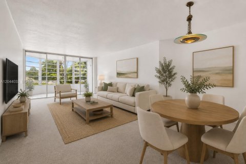 Condo in Miami, Florida, 1 bedroom № 2185932