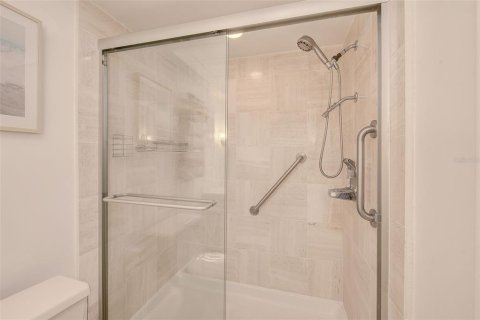 Condo in Belleair Bluffs, Florida, 3 bedrooms  № 2215145 - photo 26