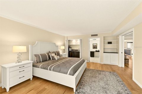 Condo in Belleair Bluffs, Florida, 3 bedrooms  № 2215145 - photo 29