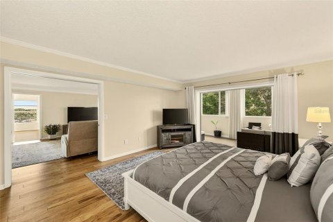 Condo in Belleair Bluffs, Florida, 3 bedrooms  № 2215145 - photo 28