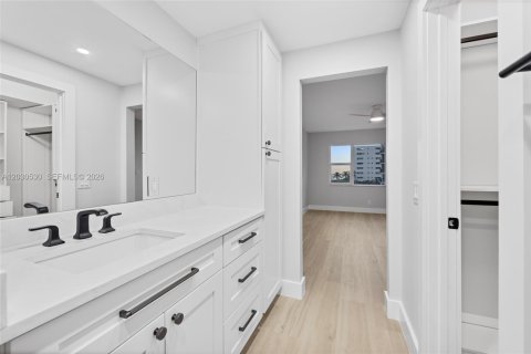 Condo in Lauderdale-by-the-Sea, Florida, 1 bedroom  № 2077423 - photo 18