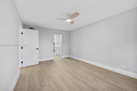Condo in Lauderdale-by-the-Sea, Florida, 1 bedroom  № 2077423 - photo 15