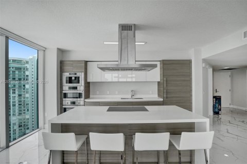 Copropriété à vendre à Sunny Isles Beach, Floride: 3 chambres, 175.77 m2 № 2070994 - photo 5