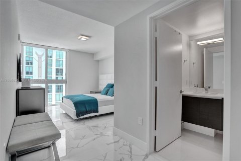 Copropriété à vendre à Sunny Isles Beach, Floride: 3 chambres, 175.77 m2 № 2070994 - photo 20