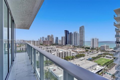Copropriété à vendre à Sunny Isles Beach, Floride: 3 chambres, 175.77 m2 № 2070994 - photo 6