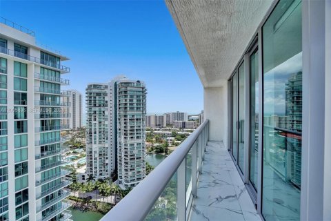 Copropriété à vendre à Sunny Isles Beach, Floride: 3 chambres, 175.77 m2 № 2070994 - photo 14