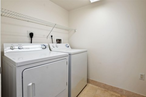 Copropriété à louer à Fort Lauderdale, Floride: 3 chambres, 156.63 m2 № 1893437 - photo 24