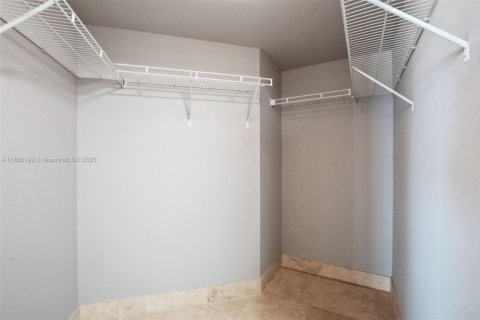 Copropriété à louer à Fort Lauderdale, Floride: 3 chambres, 156.63 m2 № 1893437 - photo 14