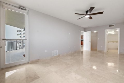 Copropriété à louer à Fort Lauderdale, Floride: 3 chambres, 156.63 m2 № 1893437 - photo 13