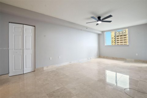 Copropriété à louer à Fort Lauderdale, Floride: 3 chambres, 156.63 m2 № 1893437 - photo 12