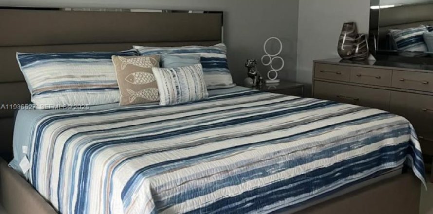 Condo à Stuart, Floride, 1 chambre  № 1994662