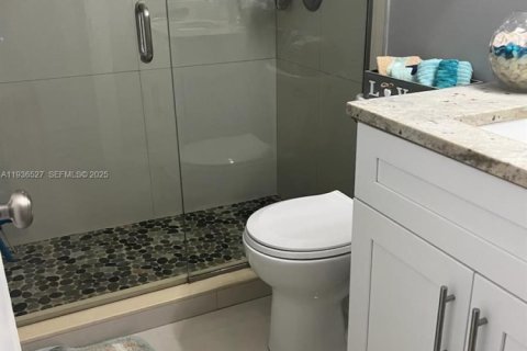 Copropriété à vendre à Stuart, Floride: 1 chambre, 63.08 m2 № 1994662 - photo 2