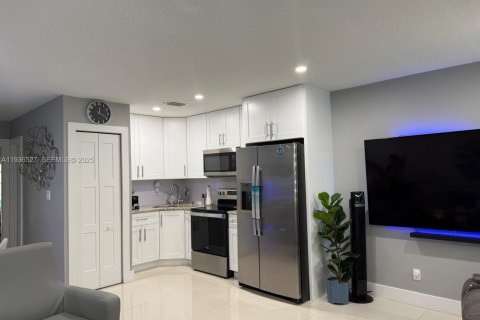 Copropriété à vendre à Stuart, Floride: 1 chambre, 63.08 m2 № 1994662 - photo 7