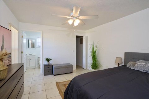House in Kissimmee, Florida 3 bedrooms, 114.08 sq.m. № 1585619 - photo 9