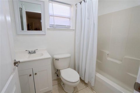 House in Kissimmee, Florida 3 bedrooms, 114.08 sq.m. № 1585619 - photo 11