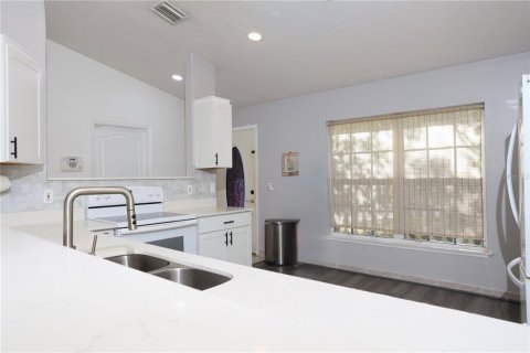 House in Kissimmee, Florida 3 bedrooms, 114.08 sq.m. № 1585619 - photo 4