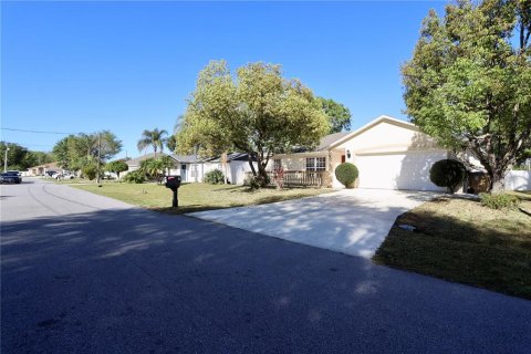 House in Kissimmee, Florida 3 bedrooms, 114.08 sq.m. № 1585619 - photo 18