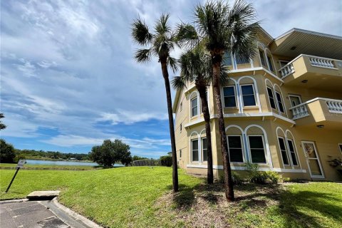 Condo in Clearwater, Florida, 2 bedrooms  № 2199969